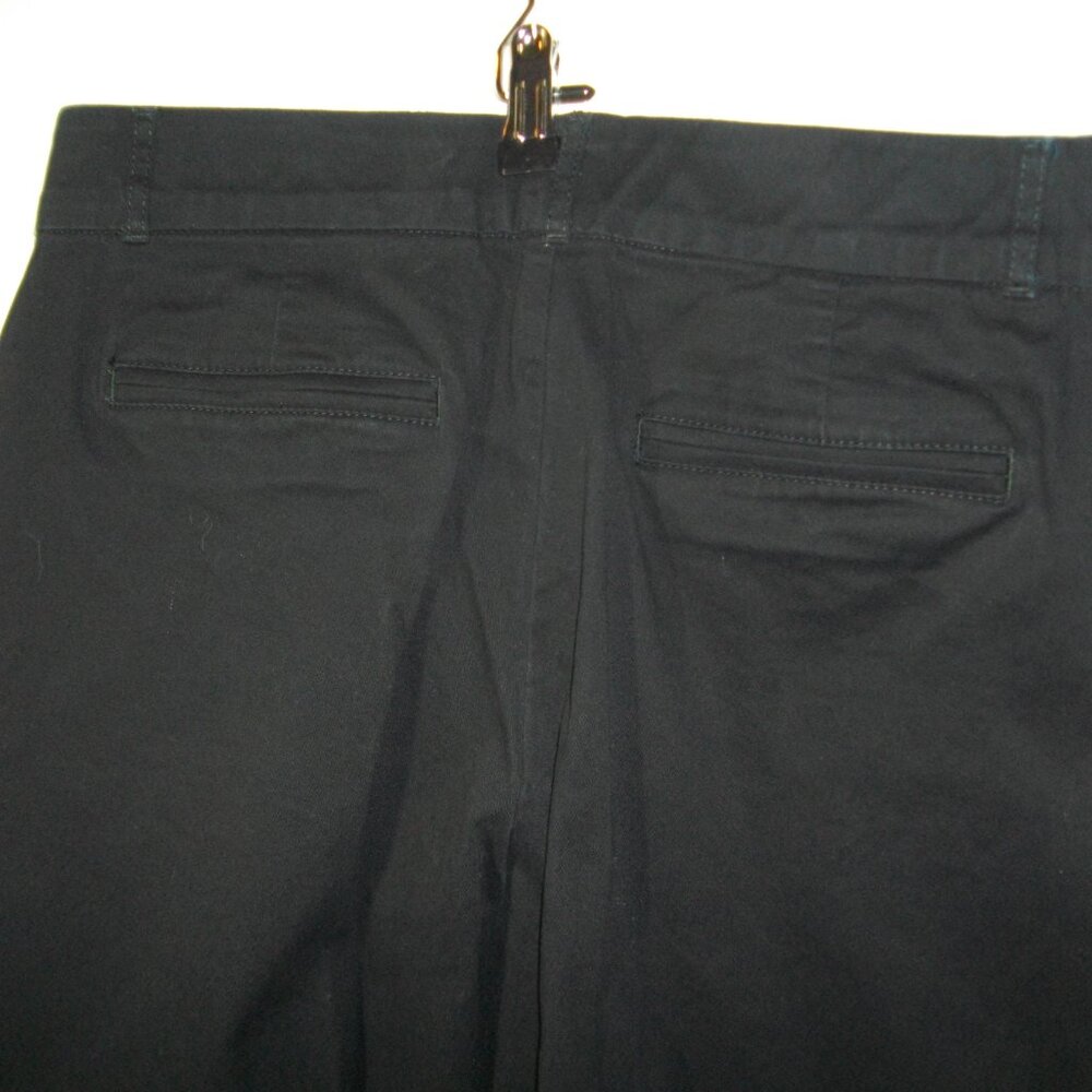 Women's Gloria Vanderbilt black trouser, size 10.
